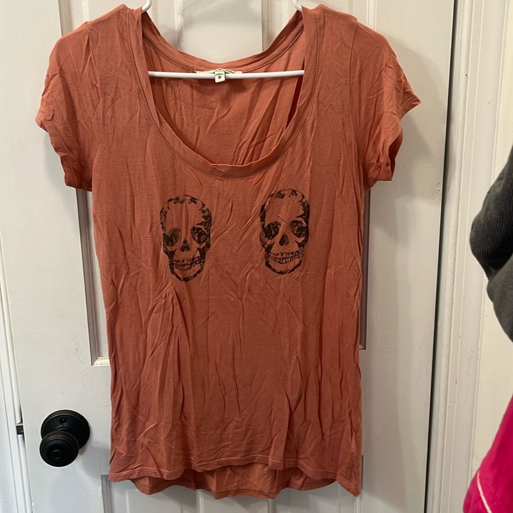 SOLD Express skull tee